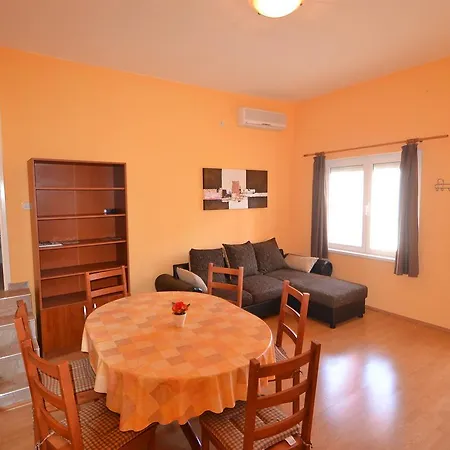 Apartment Bakota.4 *